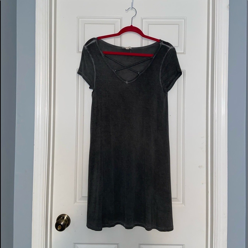 Medium Gray Washed T-Shirt with Criss Cross
